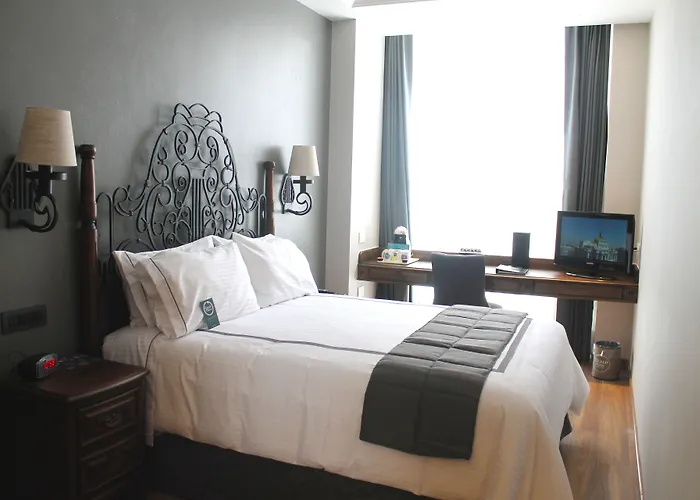 Zocalo Hotel 4*